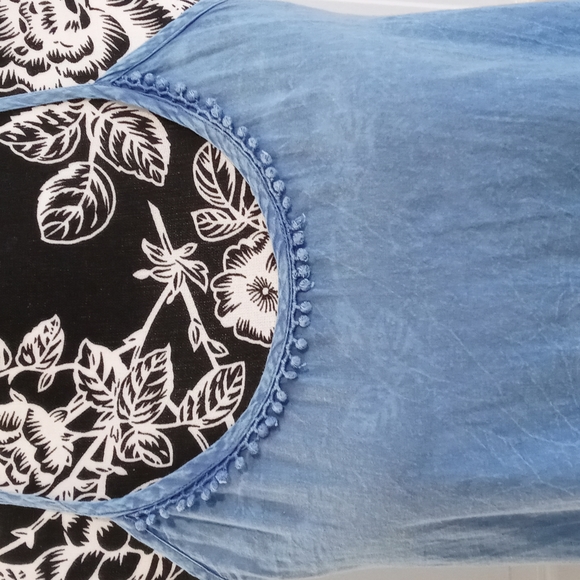 💙Lilka (Anthropologie)💙 - Chambray Parker Swing Tank - Picture 4 of 10